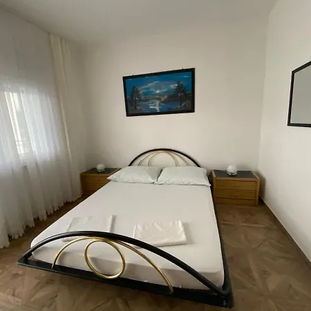 Janja Apartment