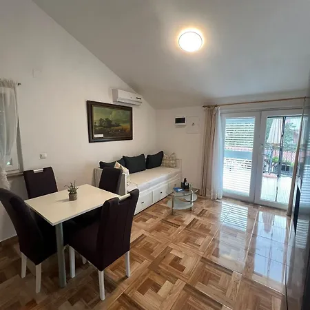 Janja Apartament Šilo