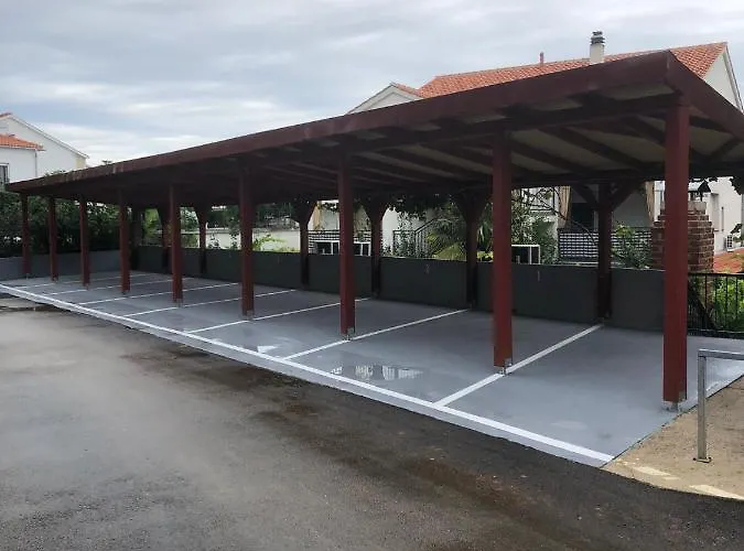 Janja アパート *