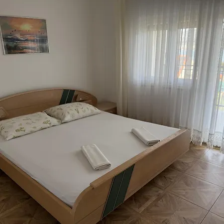 Apartament Janja *